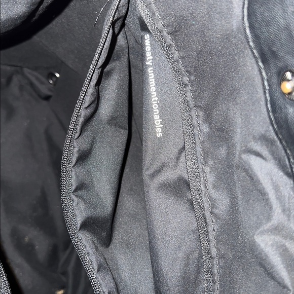 Lululemon All Set Bucket Bag - Picture 8 of 16